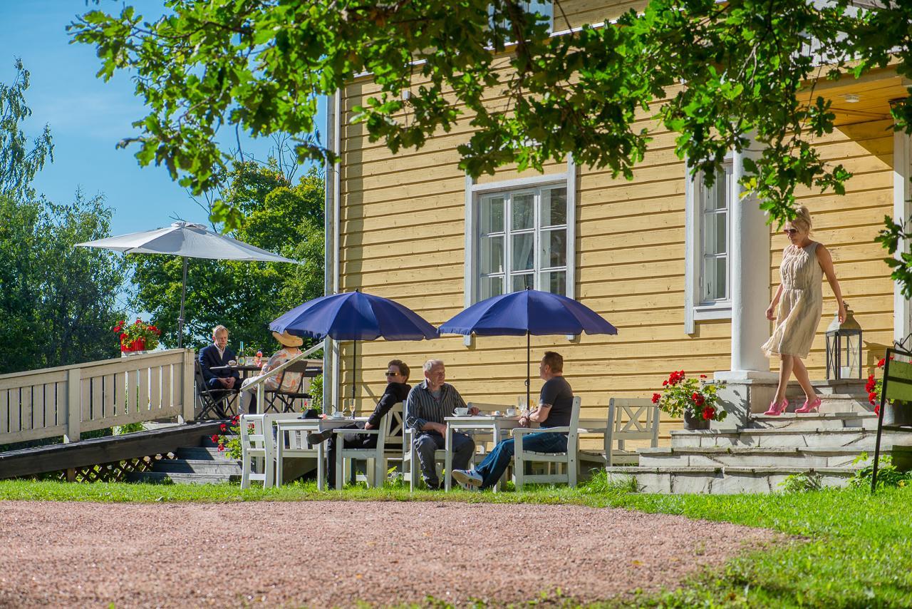 Koivulan Kartano Bed and Breakfast Lohja Eksteriør billede